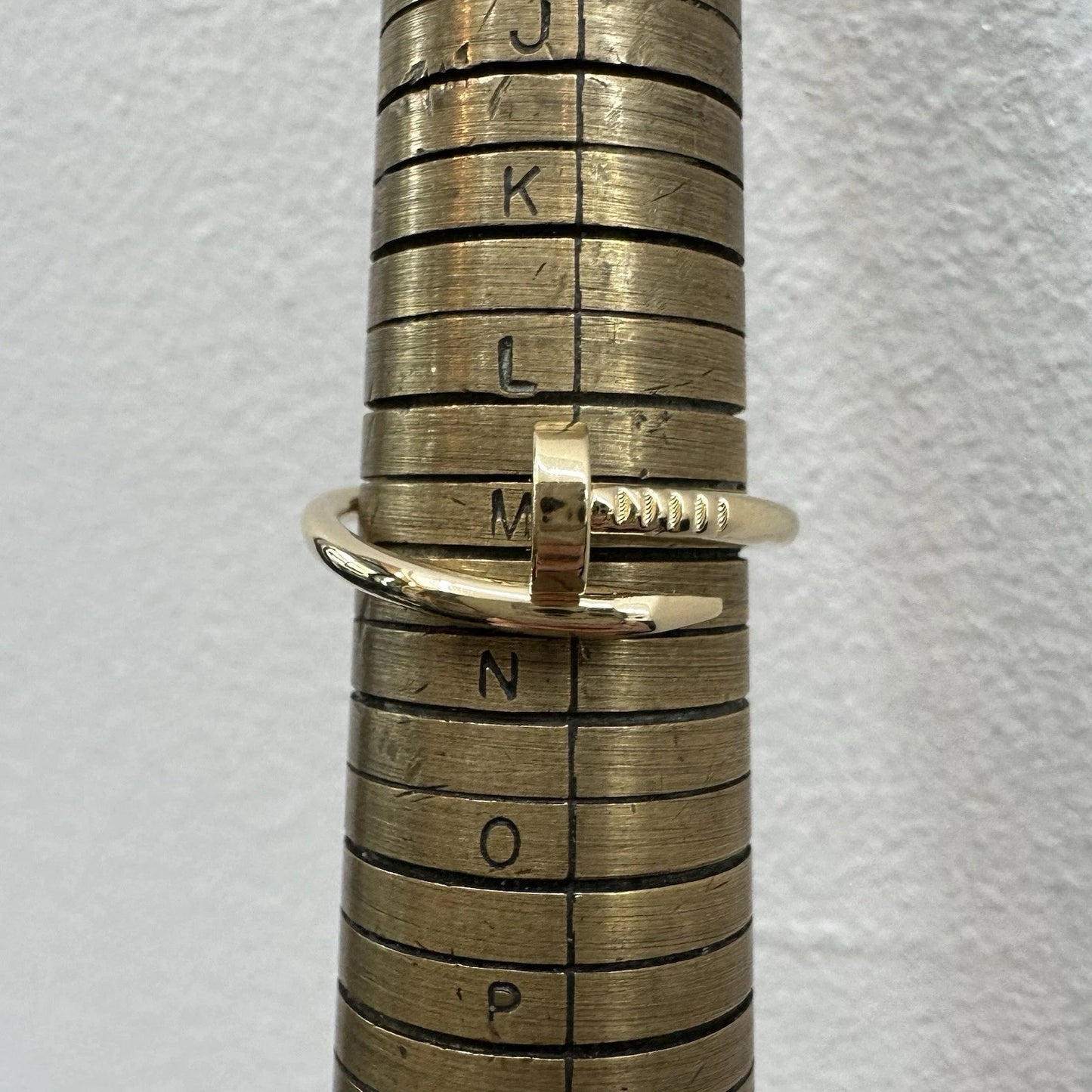 18Ct Yellow Gold Single Nail Coil Ring Sz M