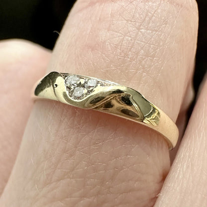9Ct Yellow Gold .03 TW Diamond Band Ring Sz L 1/2