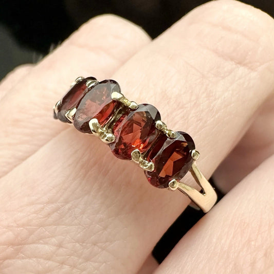 9Ct Yellow Gold Five Stone Garnet Band Ring Sz P 1/2