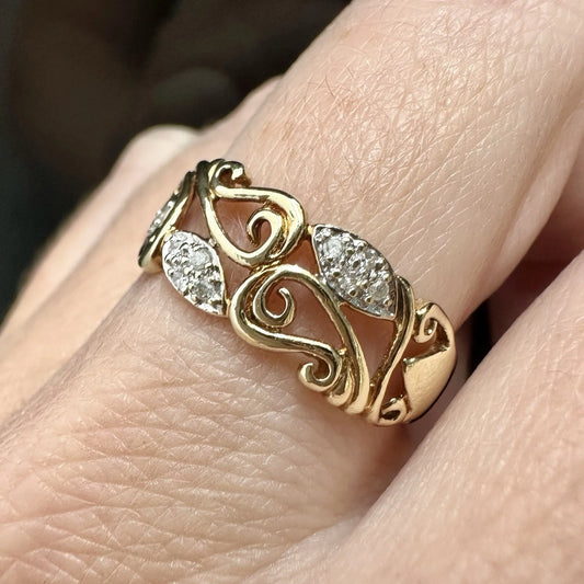 9Ct Yellow Gold and Diamond Filigree Ivy Leaf Band Ring Sz Q