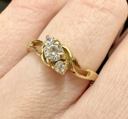 18Ct Yellow Gold .25Ct TW Diamond Simulant Trilogy Ring Sz L 1/2