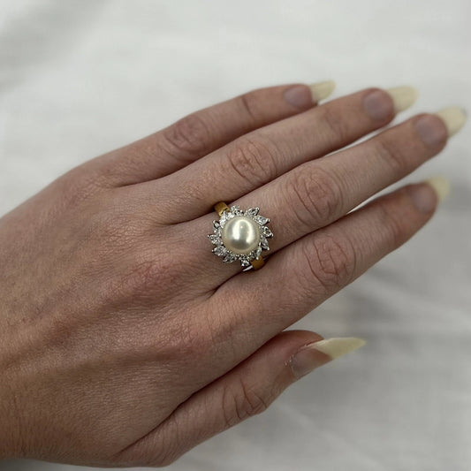 18Ct Yellow Gold Mikimoto Pearl & 1.12Ct TW Diamond Ring Sz O 1/2 VAL INCLUDED