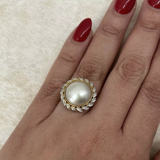 14Ct Two-Toned Gold Vintage Mabe Pearl .042 TW Diamond Accent Ring Sz O