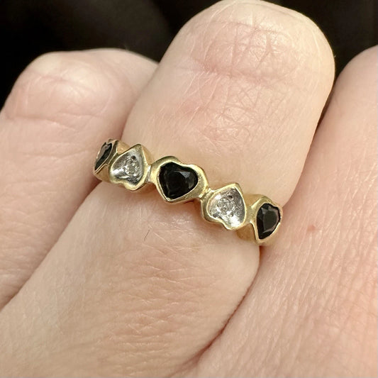 18Ct Yellow Gold Vintage Sapphire & Diamond Heart Band Ring - Sz H 1/2 US 4