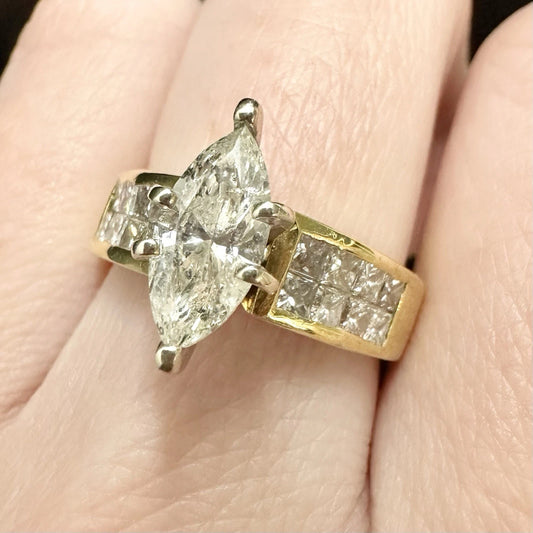 18Ct Yellow Gold Marquise 2.48 Carat TW Diamond Ring with Side Accents Sz N 1/2