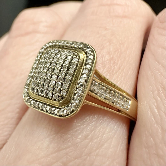 9Ct Yellow Gold 0.25 Carat TW Diamond Cluster Dress Ring Sz O