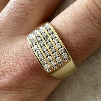 10Ct Yellow Gold 1.00 Carat TW Diamond Men's Signet Ring Sz Z+3