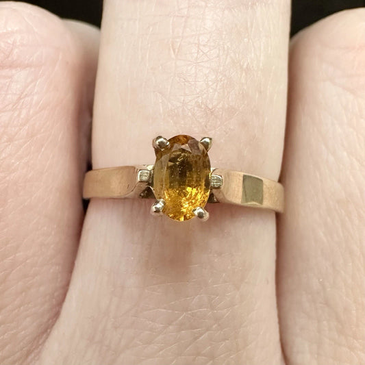 9Ct Yellow Gold Oval Cut Solitaire Citrine Ring - Sz N