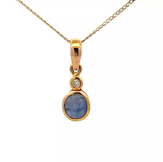 18Ct Yellow Gold Blue Cabochon Gemstone & Diamond Pendant