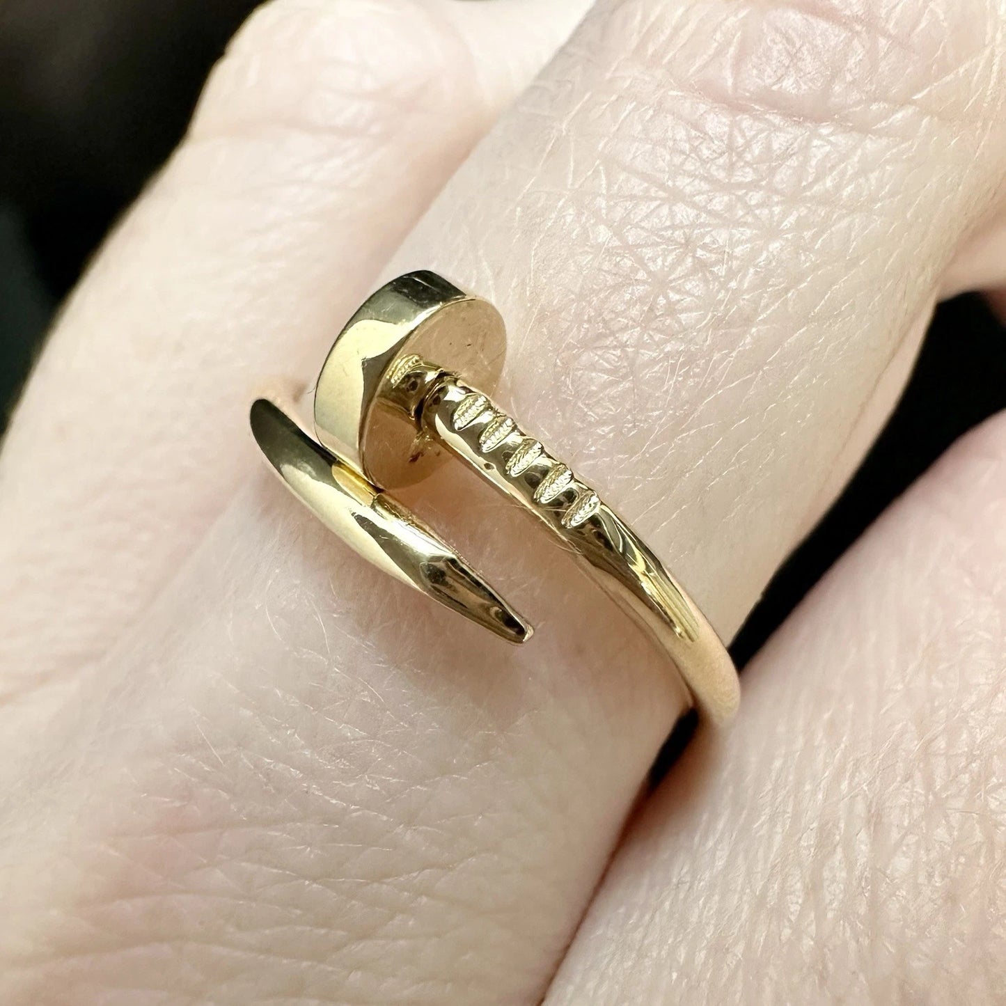 18Ct Yellow Gold Single Nail Coil Ring Sz M