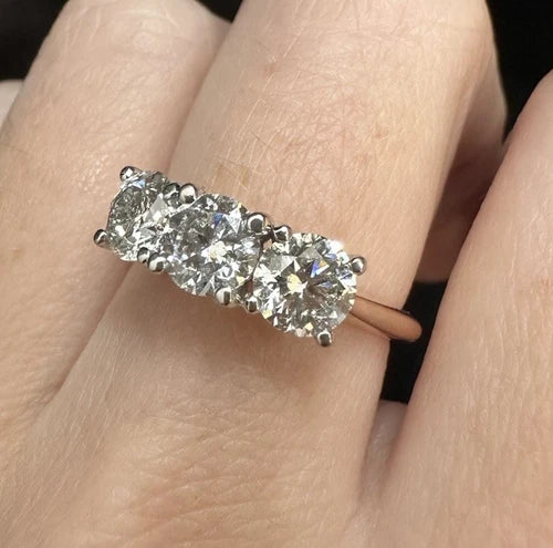 18Ct Two-Toned Gold Brilliant Cut 2.15 Ct TW Natural Diamond Trilogy Ring Sz N