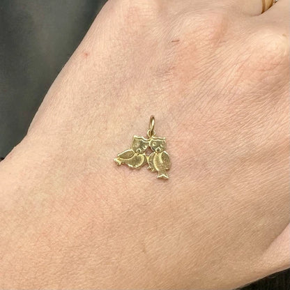 9Ct Yellow Gold Vintage Birds Pendant