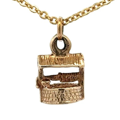 9Ct Yellow Gold Vintage Wishing Well Pendant